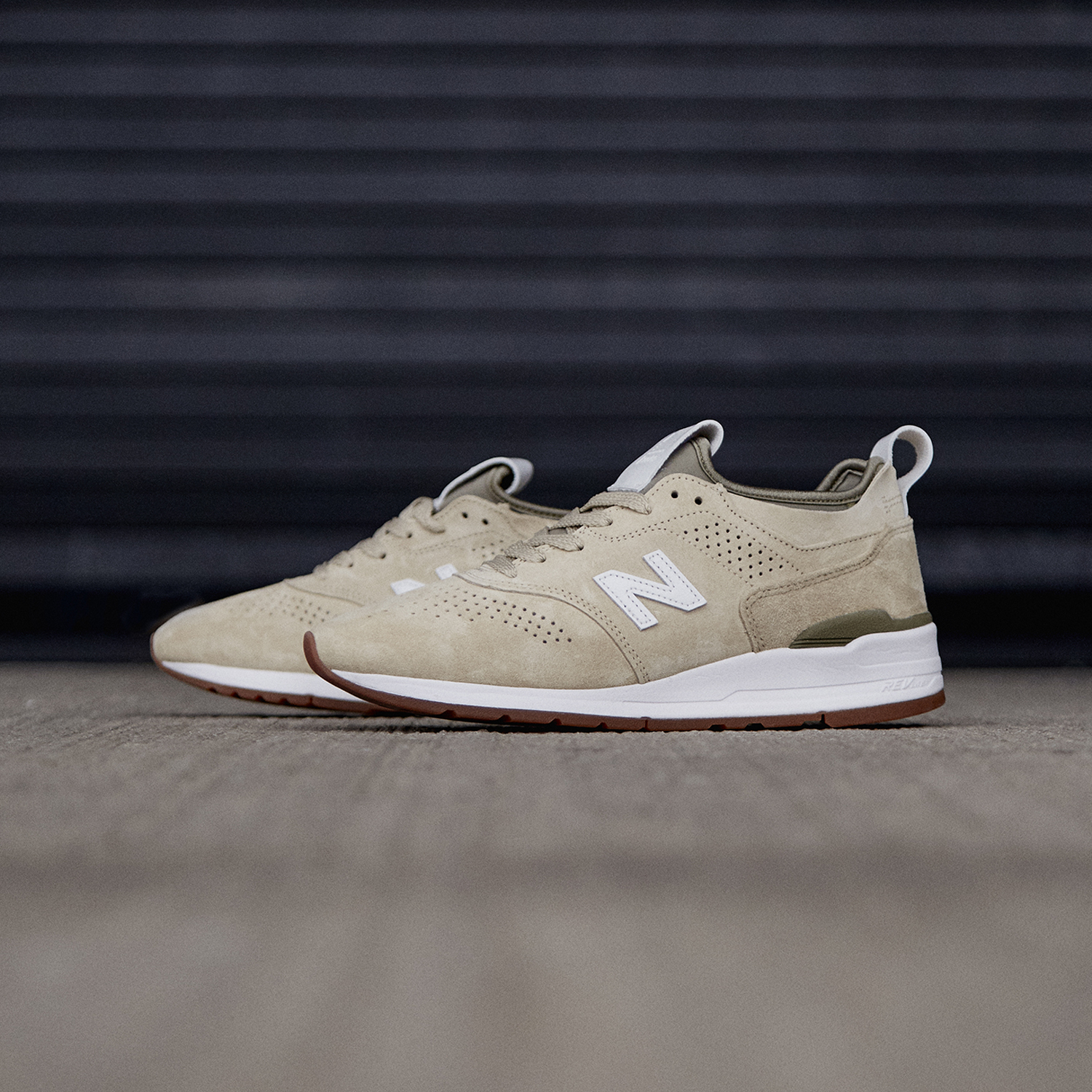 New Balance 997 【美品】 Womens New Balance 997 Sneakers In Soft Grey | Soletrader