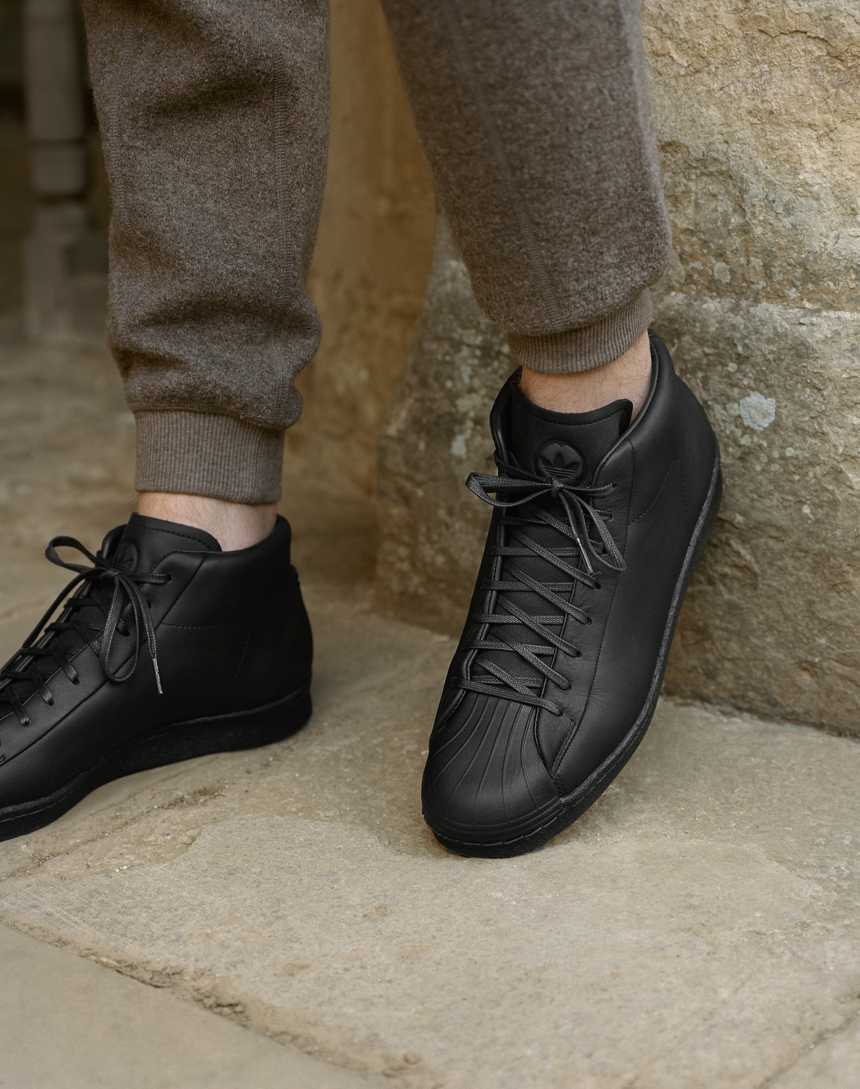 BL_Adidas_R40_F11 001