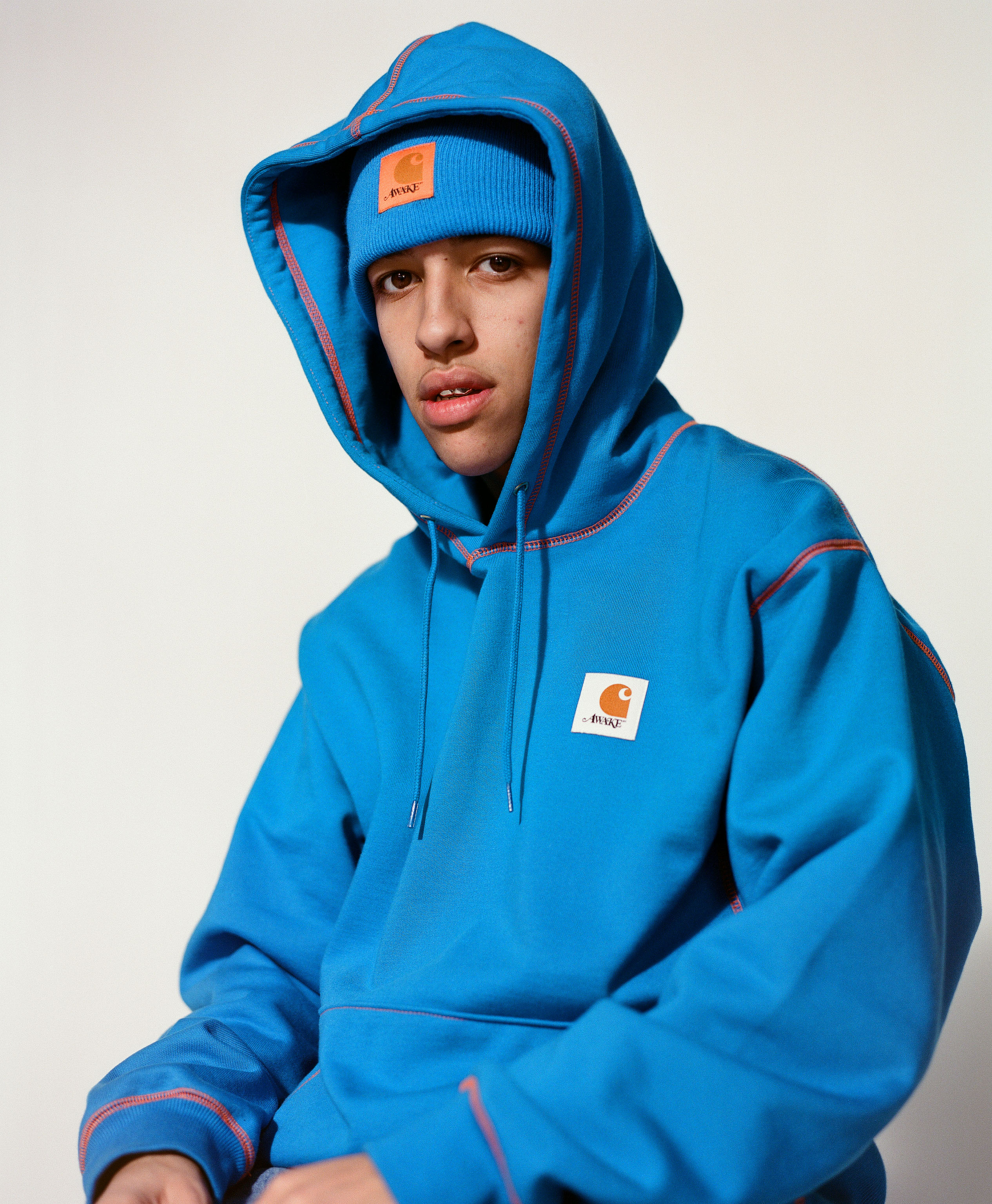 【Carhartt】 X AWAKE NY HOODED SWEATSHIRT ★ 品切れ注意 1224736_01.jpg.jpeg?width=750